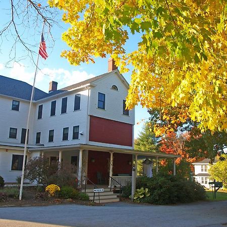 Woodbound Inn Rindge Dış mekan fotoğraf