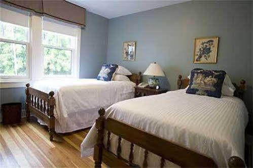Woodbound Inn Rindge Dış mekan fotoğraf